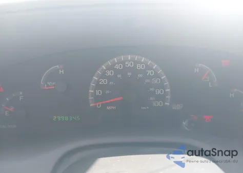 2001 Ford F-150 Xl/Xlt z USA, uszkodzony, nr VIN 2FTZX17221CB01390